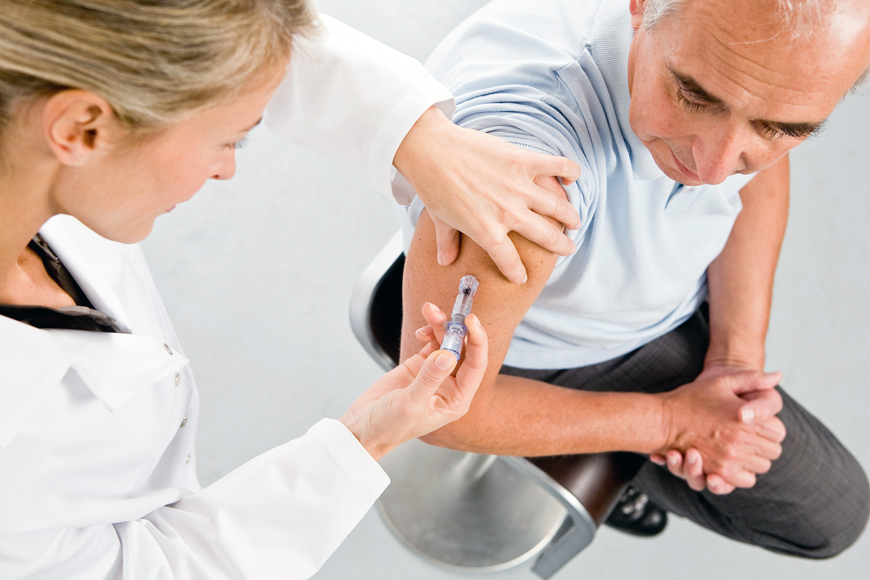 Anziani, disinformati su vaccini e rischi legati alle infezioni