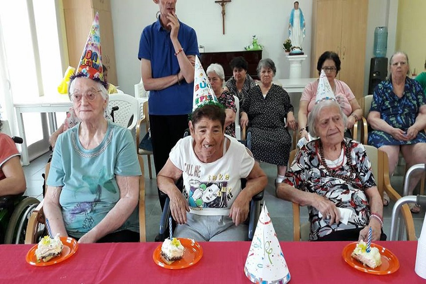 Festa di compleanno alla RSSA Mesagne per le ospiti nate ad agosto