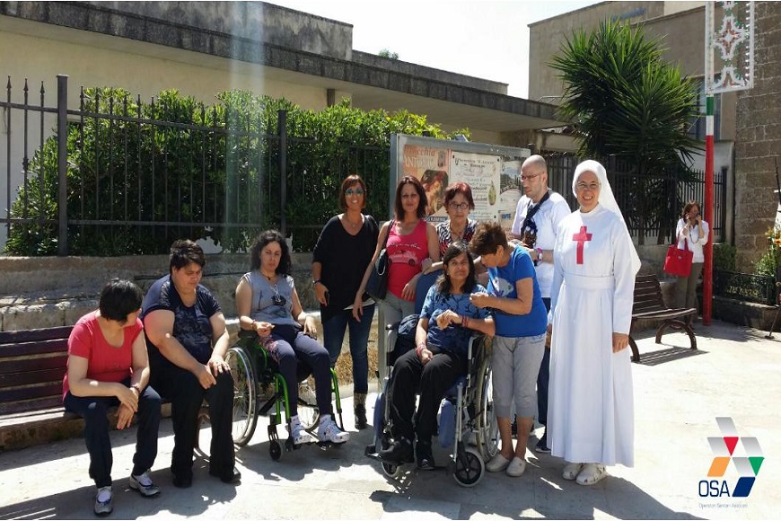 Gli ospiti di Casa Melissa e Villa Bianca alla festa di Sant’Antonio