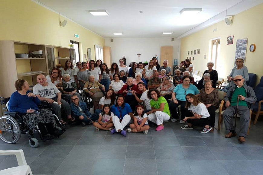 I ragazzi della scuola Morvillo-Falcone alla RSSA Mesagne