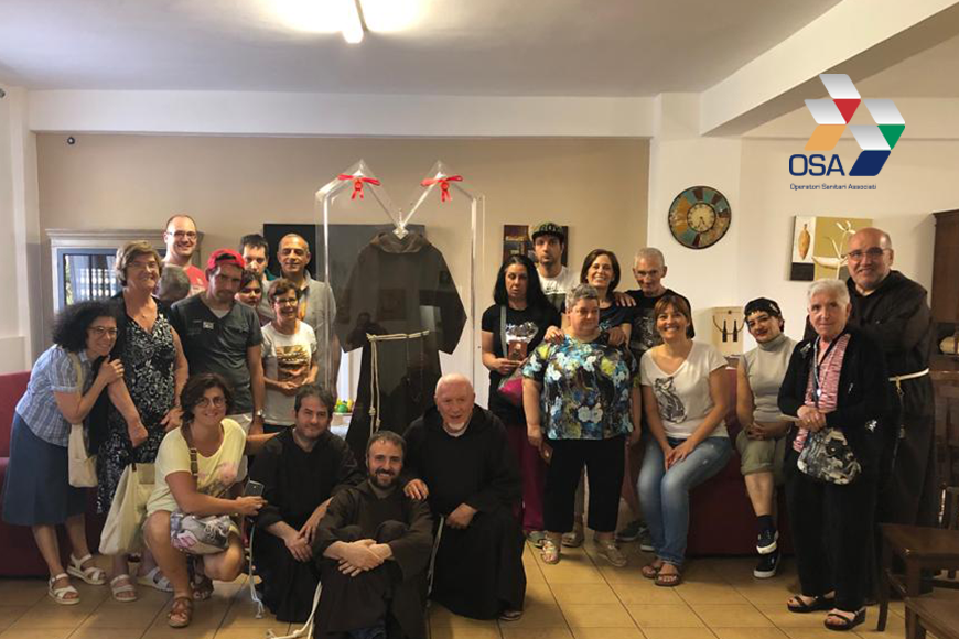 Il saio di San Pio nella CRAP di Vico del Gargano