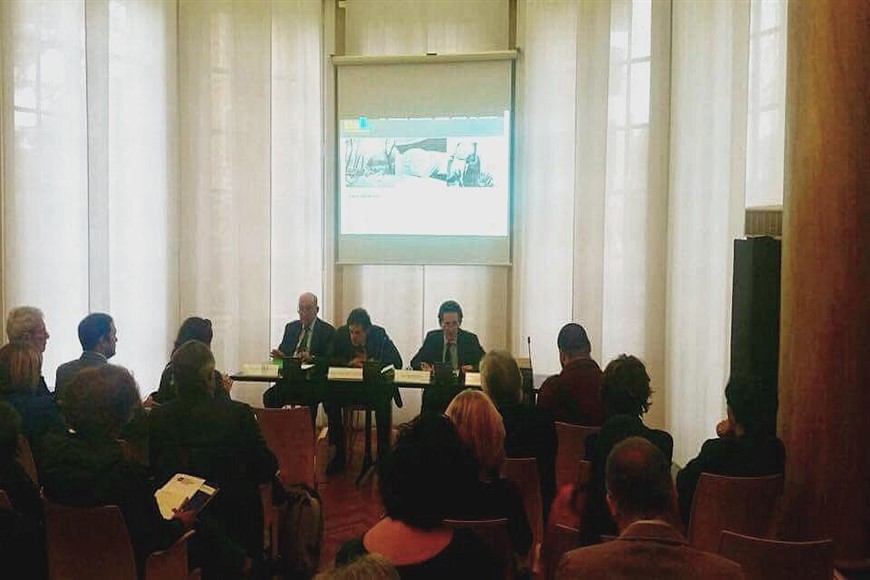 Misericordia 2016: presentata la mostra fotografica Non passarci sopra