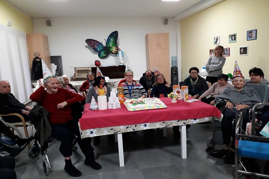 RSSA Mesagne, festa di compleanno per gli ospiti nati a gennaio