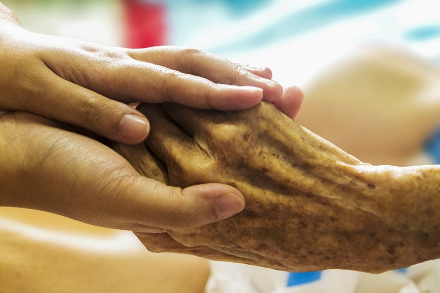 Salute troppo cara per gli anziani, uno su tre rinuncia alle cure