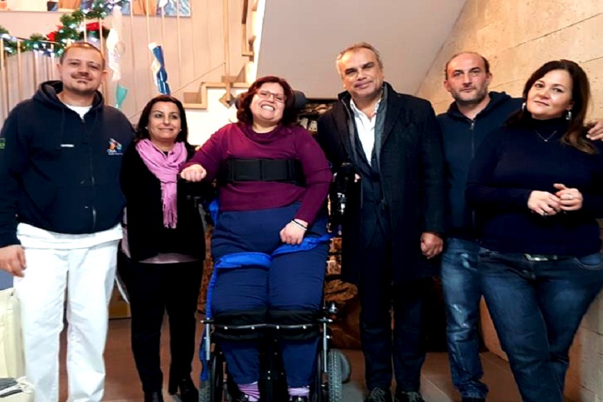 Un regalo speciale per Maura, ospite della RSSA Mesagne